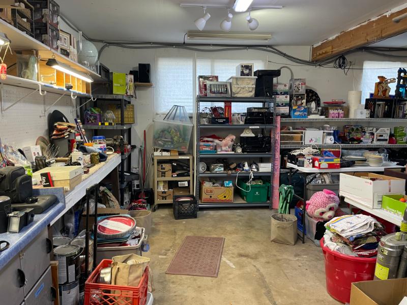 Sale Photo Thumbnail #4