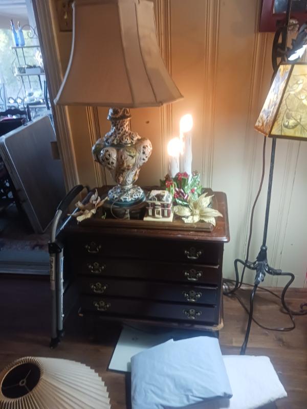 Sale Photo Thumbnail #25