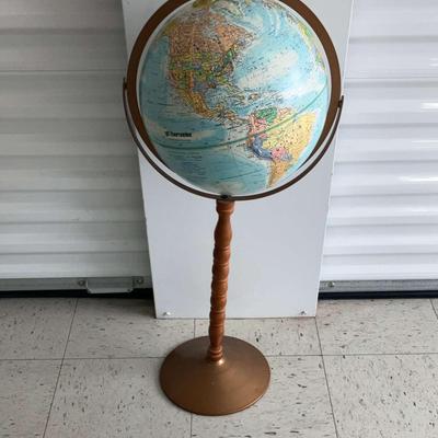 Raised Floor Globe
