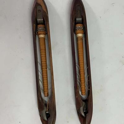 Pair of Loom Shuttles with Bobbin