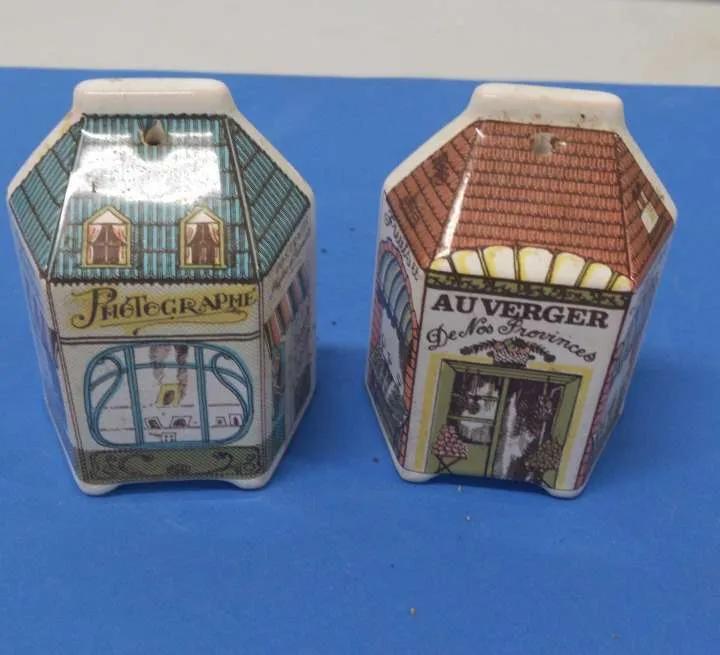 Estello Village Houses Salt and Pepper Shakers