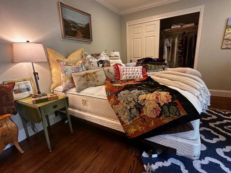 Sale Photo Thumbnail #449