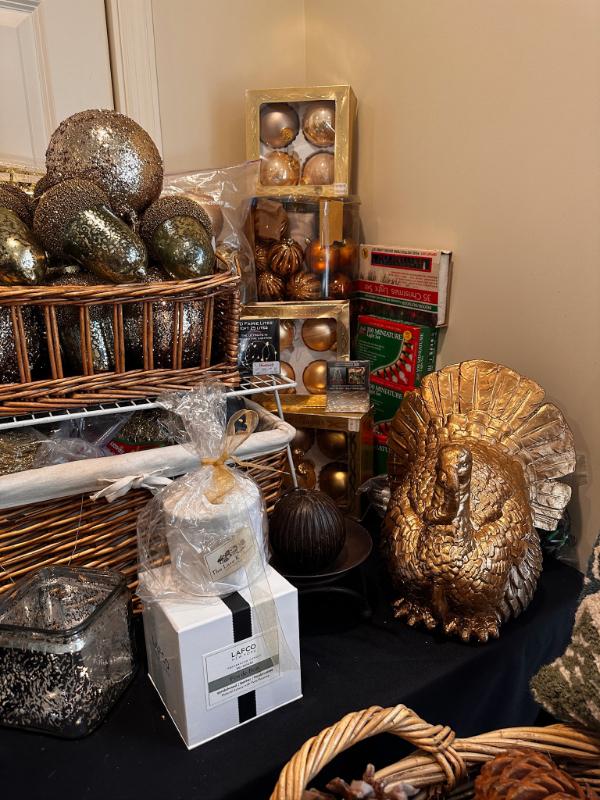 Sale Photo Thumbnail #497