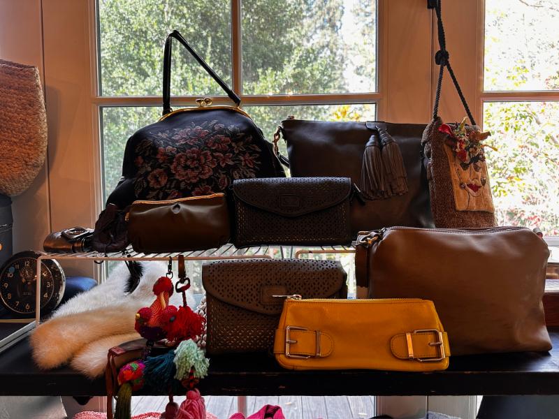 Sale Photo Thumbnail #541