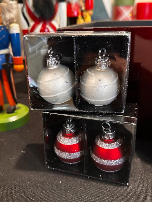 Sale Photo Thumbnail #520