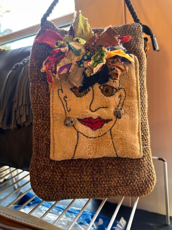 Sale Photo Thumbnail #542