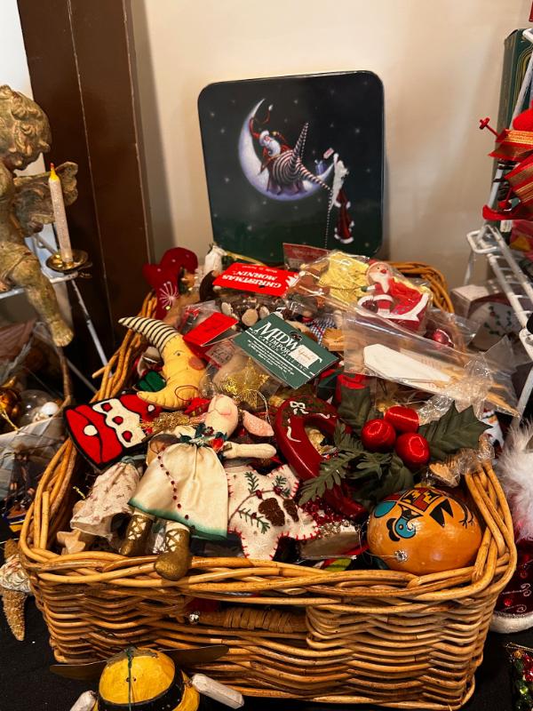 Sale Photo Thumbnail #522