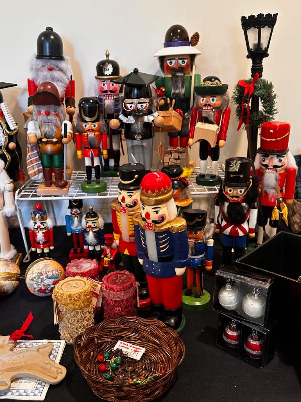 Sale Photo Thumbnail #513