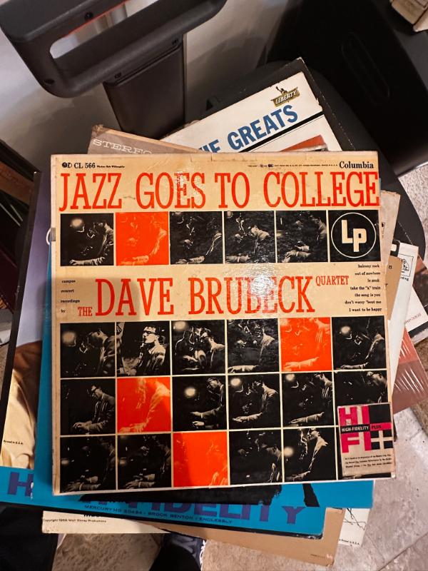 Sale Photo Thumbnail #270