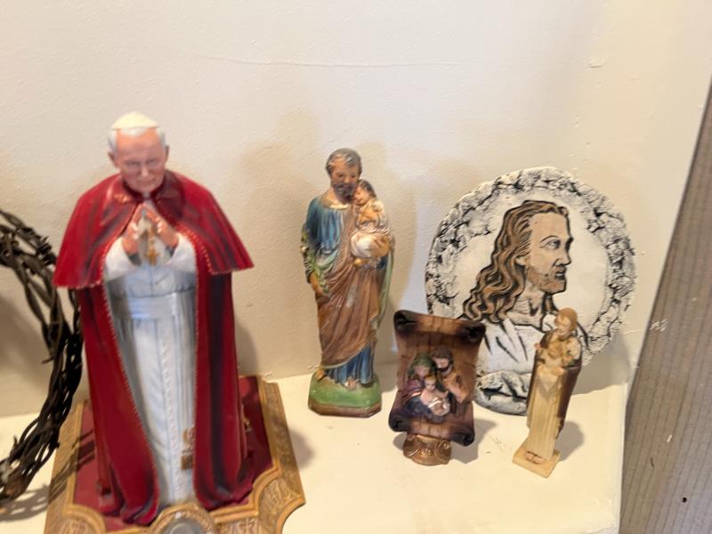 Sale Photo Thumbnail #80