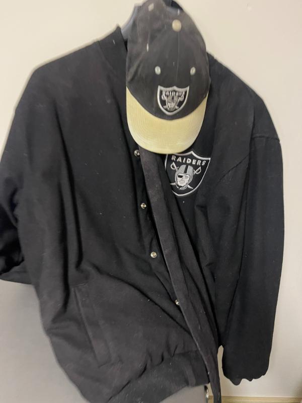 Sale Photo Thumbnail #23