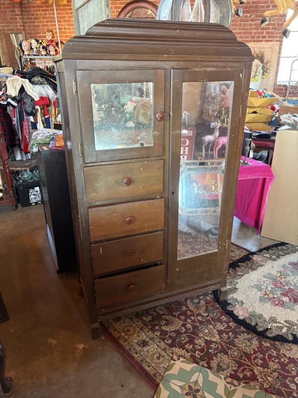 Sale Photo Thumbnail #3