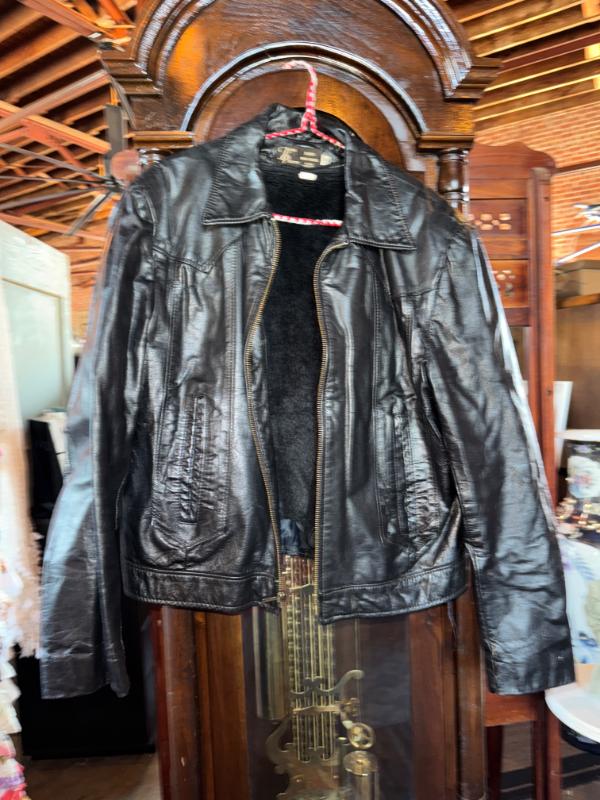 Sale Photo Thumbnail #14