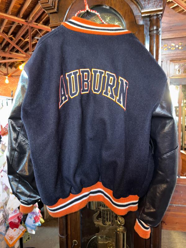 Sale Photo Thumbnail #20