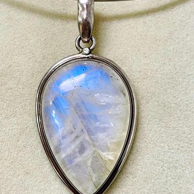 Sterling Silver Moonstone Pendant