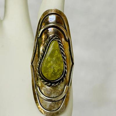 Vintage Chartreuse Stone Ring