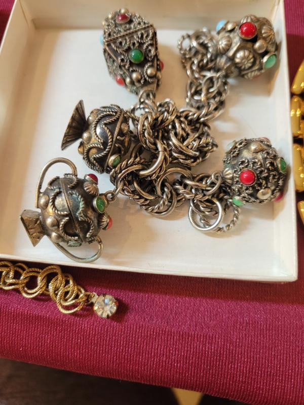 Sale Photo Thumbnail #7