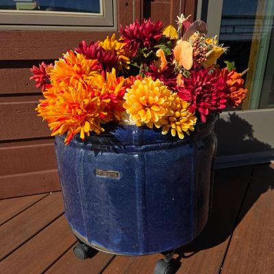 Lot #9 - Deroma Blue Ribbed Planter