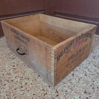 Lot #76 - Antique Early 20th Century DuPont Explosives Dynamite Powder Crate Gelex No. 2