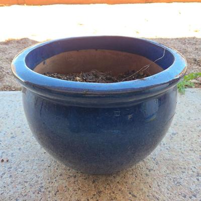 Lot #73 - Blue Outdoor Planter Pot Garden Patio Yard
