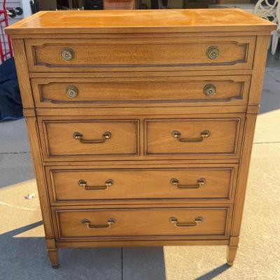 Triune by Drexel - Chest of Drawers 