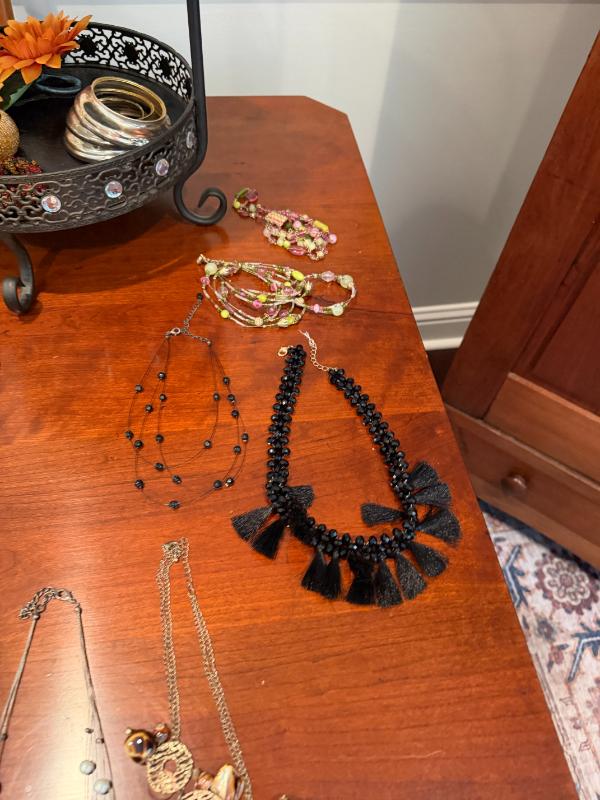 Sale Photo Thumbnail #119