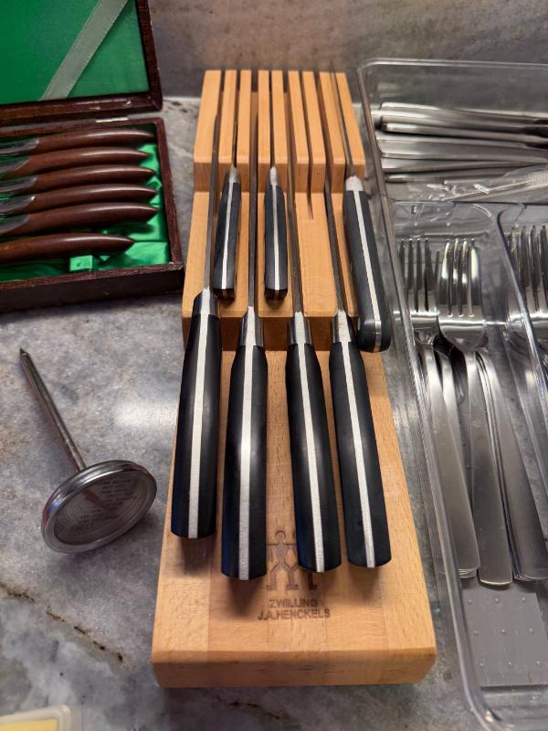 Sale Photo Thumbnail #86