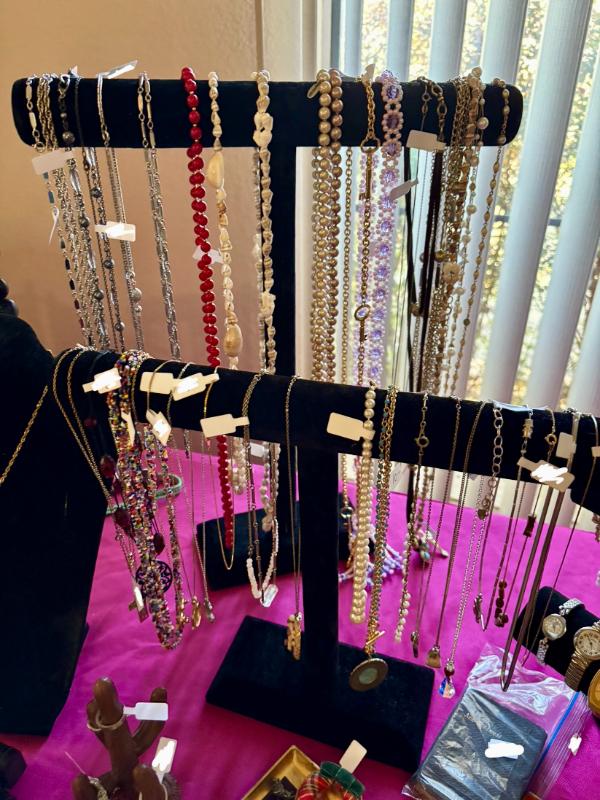 Sale Photo Thumbnail #119