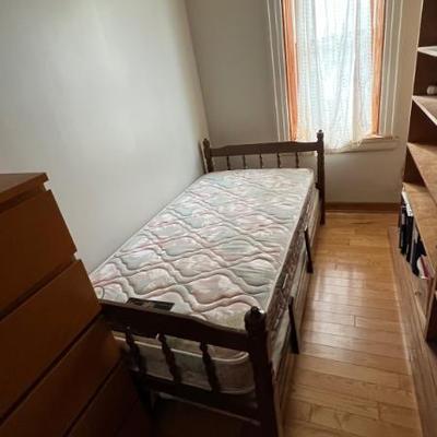 Twin size bed