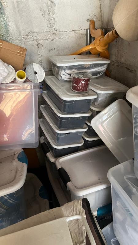 Sale Photo Thumbnail #10: Notion and trims