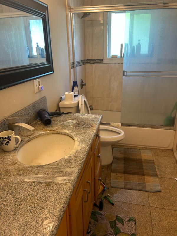 Sale Photo Thumbnail #38