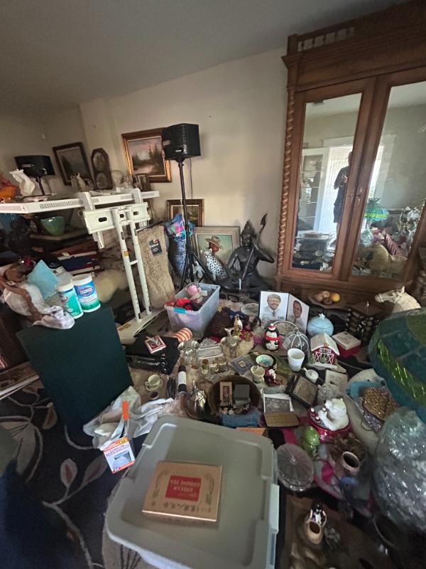 Sale Photo Thumbnail #3