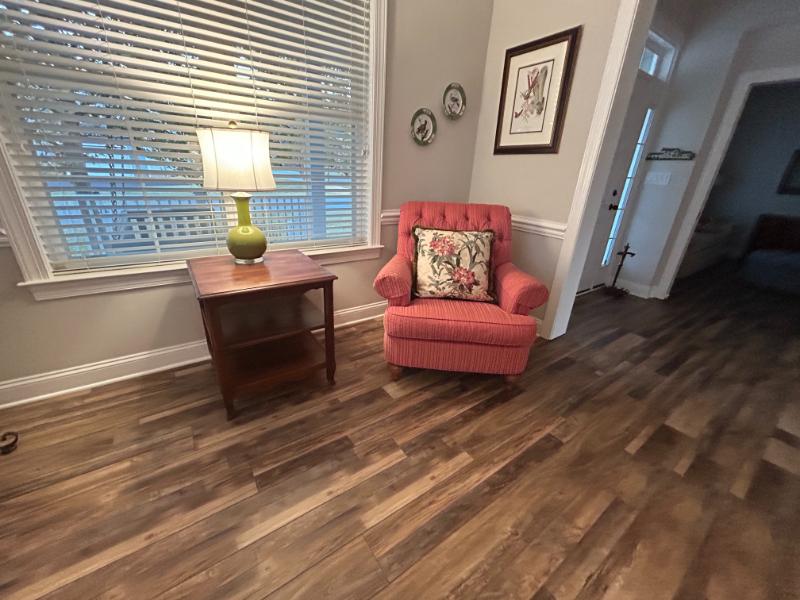 Sale Photo Thumbnail #4