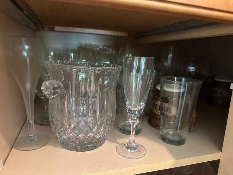 Sale Photo Thumbnail #99