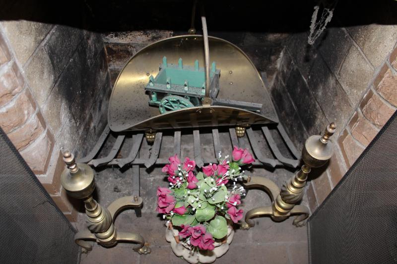 Sale Photo Thumbnail #402