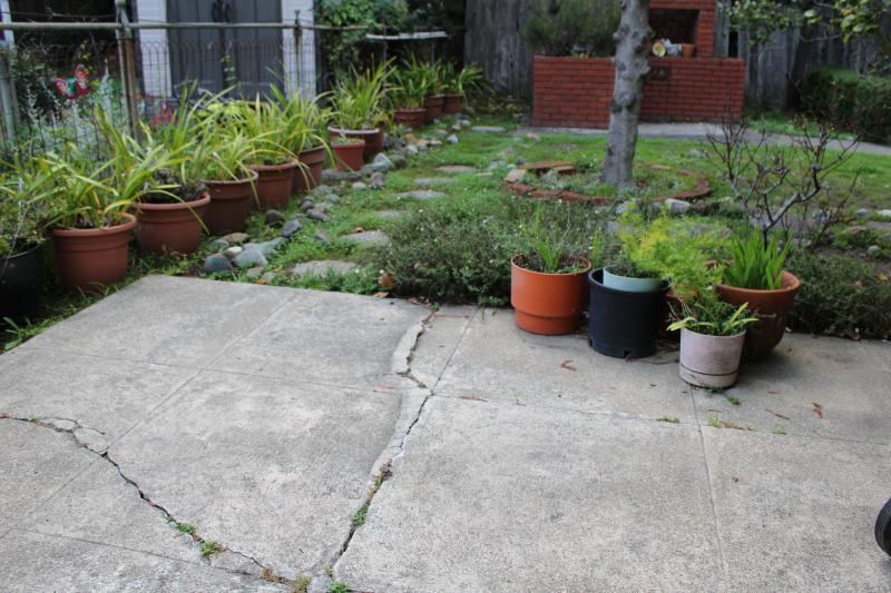 Sale Photo Thumbnail #417