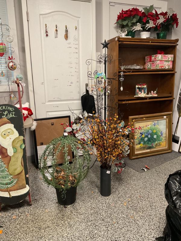 Sale Photo Thumbnail #95