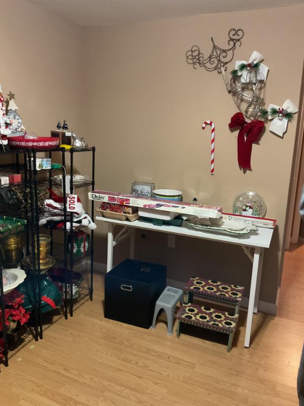 Sale Photo Thumbnail #152