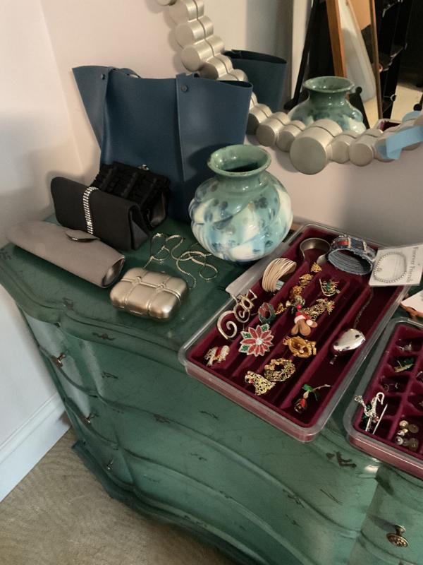 Sale Photo Thumbnail #122