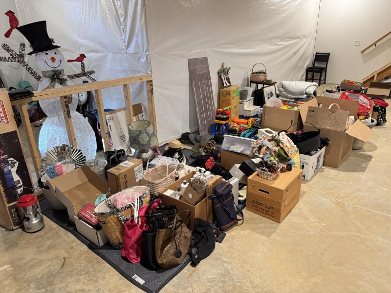 Sale Photo Thumbnail #33