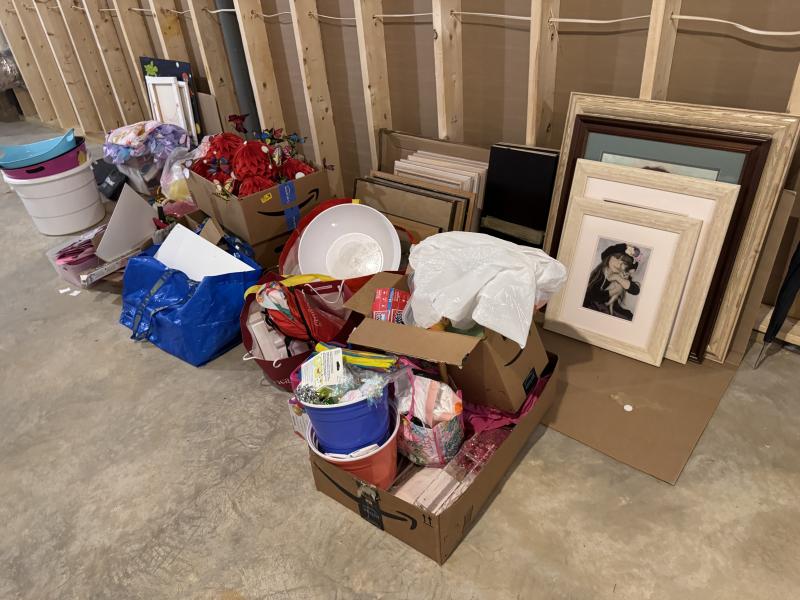 Sale Photo Thumbnail #34