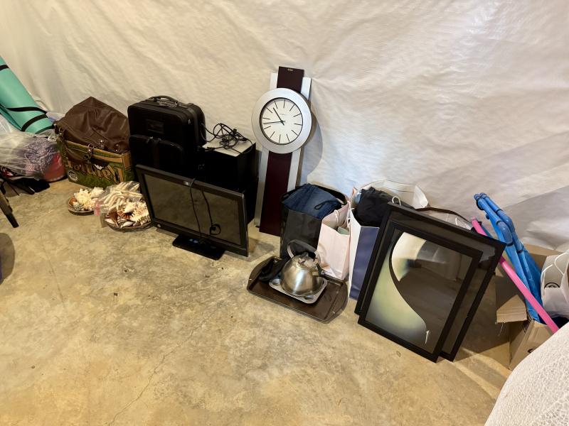 Sale Photo Thumbnail #36