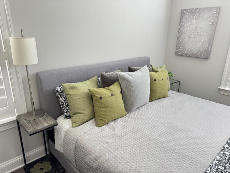 Sale Photo Thumbnail #8