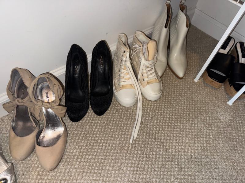 Sale Photo Thumbnail #202