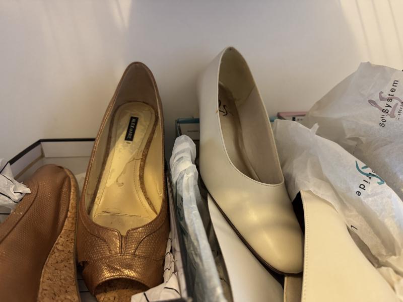 Sale Photo Thumbnail #130