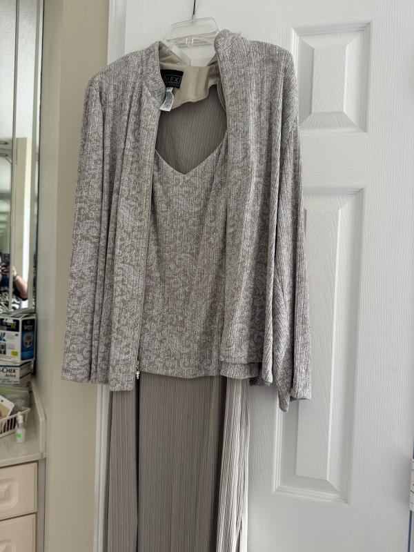 Sale Photo Thumbnail #127