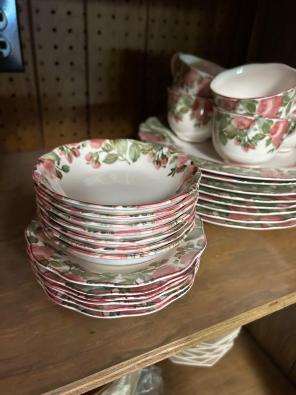 Sale Photo Thumbnail #130