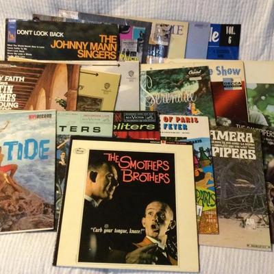 Peter Paul & Mary With Assorted Oter Artists Vinyal Records 17 Pc.