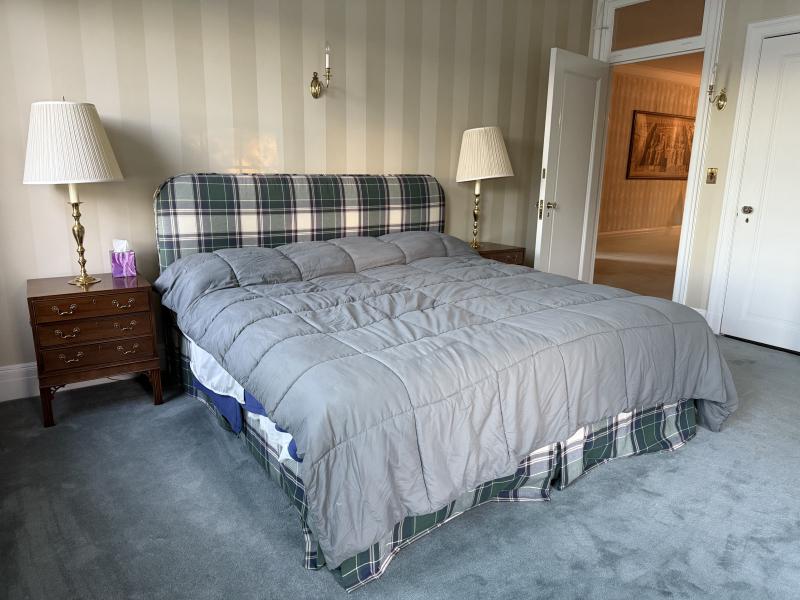 Sale Photo Thumbnail #30