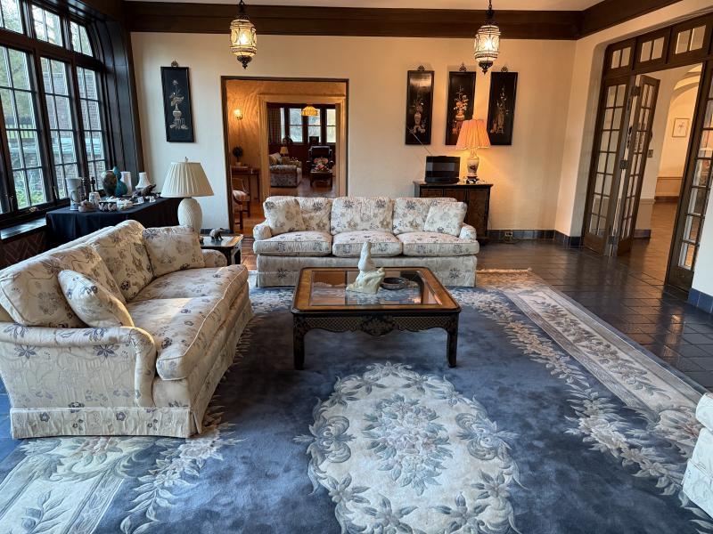 Sale Photo Thumbnail #36